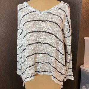 SPLENDID black and white open loose knit Broome Stripe V Neck Sweater Distressed